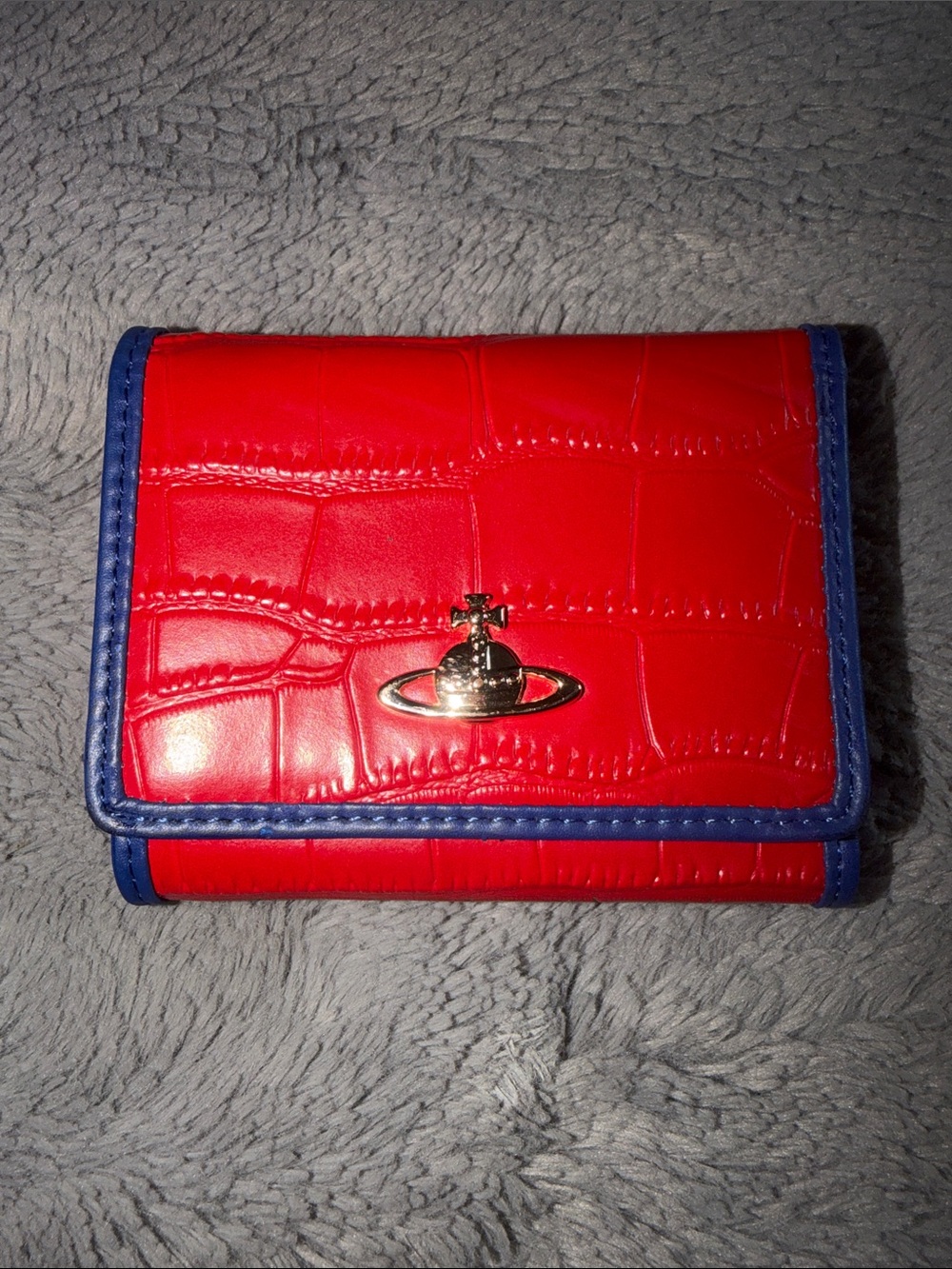 Preloved Vivienne Westwood Red Croc-Embossed Trifold Wallet with Blue Trim